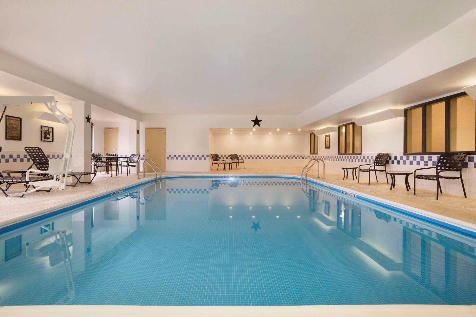 Hampton Inn Fort Worth Southwest Cityview Екстериор снимка
